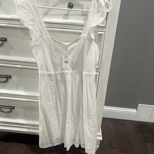 Vineyard Vines white dress size large